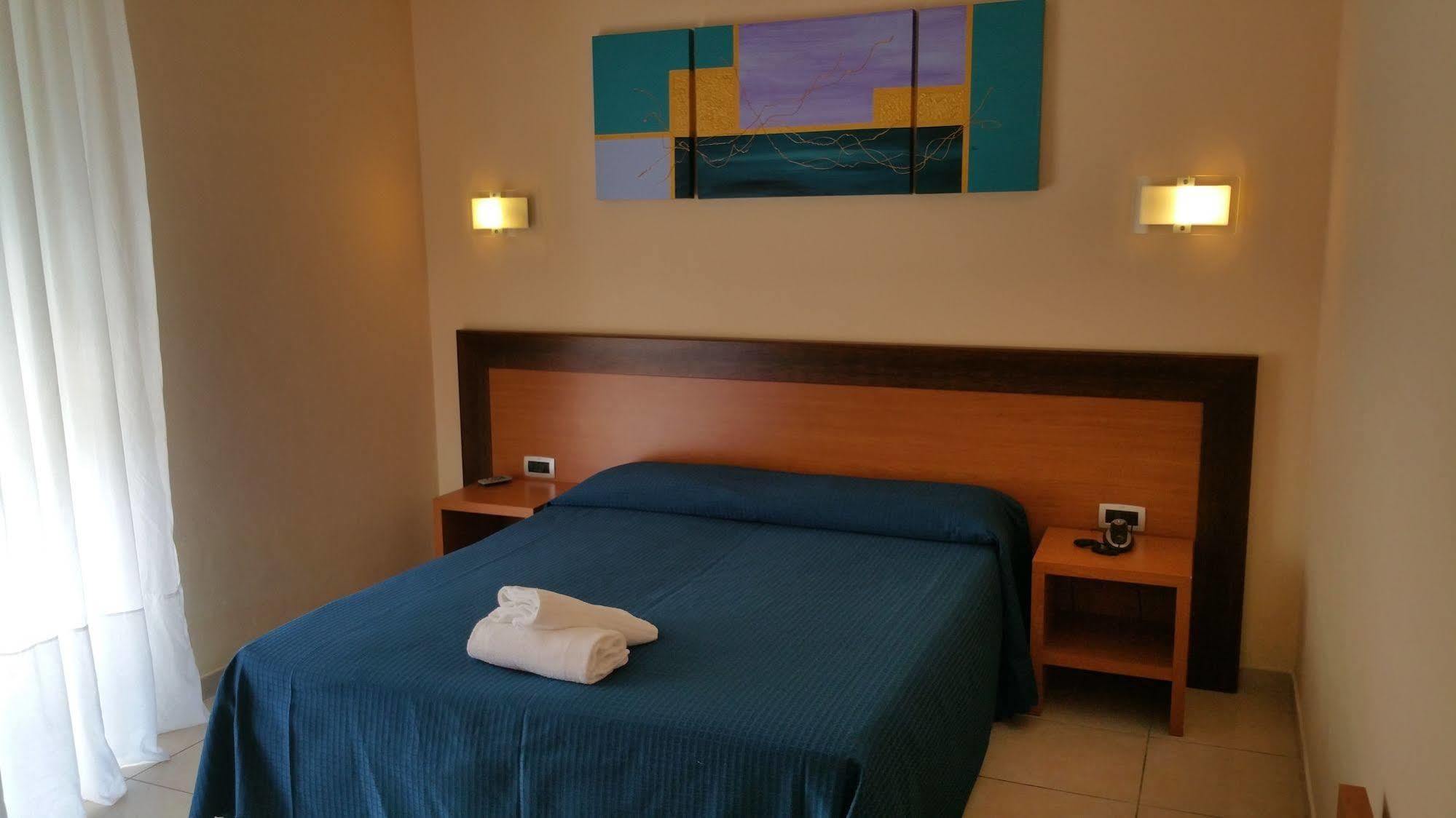Hotel Club Koine Отранто Екстер'єр фото